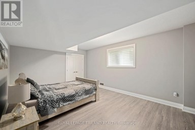 1010 LONGWORTH ROAD London South (South L) Ontario photo 41