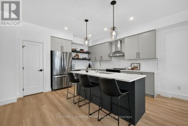 9 - 3534 EMILYCARR LANE London South (South W) Ontario photo 4