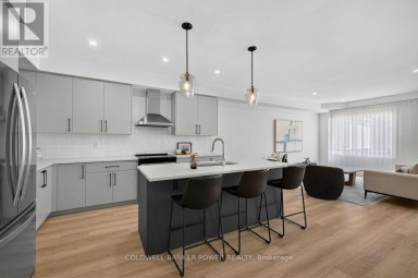 9 - 3534 EMILYCARR LANE London South (South W) Ontario photo 8