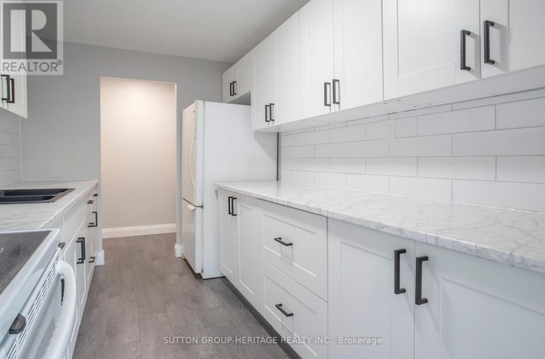 301 - 936 GLEN STREET, Oshawa (Lakeview), Ontario, L1J5Z7
