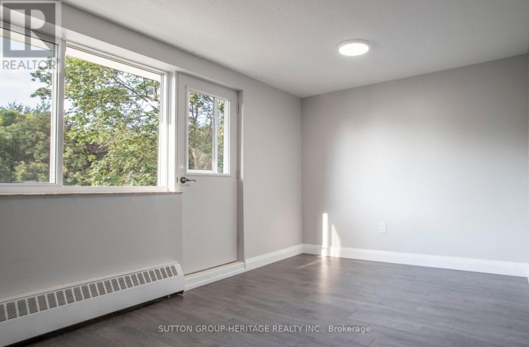 301 - 936 GLEN STREET, Oshawa (Lakeview), Ontario, L1J5Z7