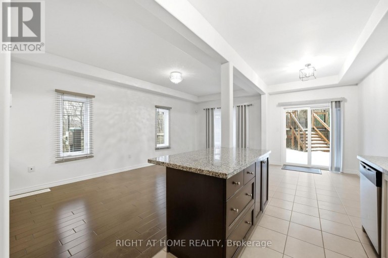 32 ROLLING LANE, Hamilton (Vincent), Ontario, L8K0A1