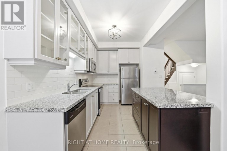 32 ROLLING LANE, Hamilton (Vincent), Ontario, L8K0A1
