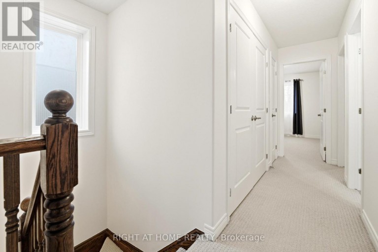 32 ROLLING LANE, Hamilton (Vincent), Ontario, L8K0A1