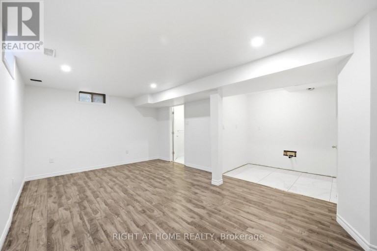 32 ROLLING LANE, Hamilton (Vincent), Ontario, L8K0A1