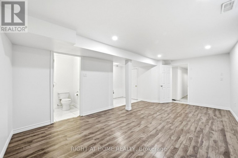 32 ROLLING LANE, Hamilton (Vincent), Ontario, L8K0A1