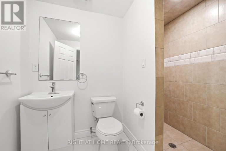 32 ROLLING LANE, Hamilton (Vincent), Ontario, L8K0A1