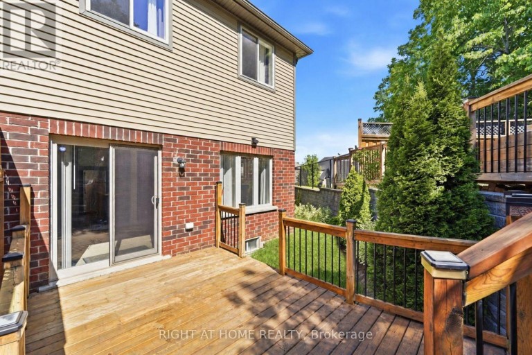 32 ROLLING LANE, Hamilton (Vincent), Ontario, L8K0A1