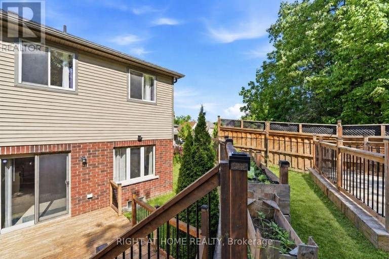 32 ROLLING LANE, Hamilton (Vincent), Ontario, L8K0A1