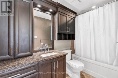 109 - 320 SUGARCREEK TRAIL London North (North N) Ontario photo 17