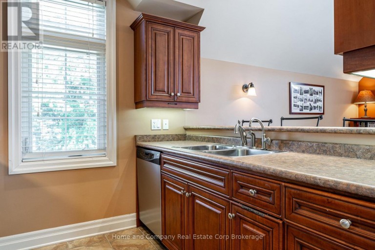 35 THOMAS STREET, St. Marys, Ontario, N4X1A2