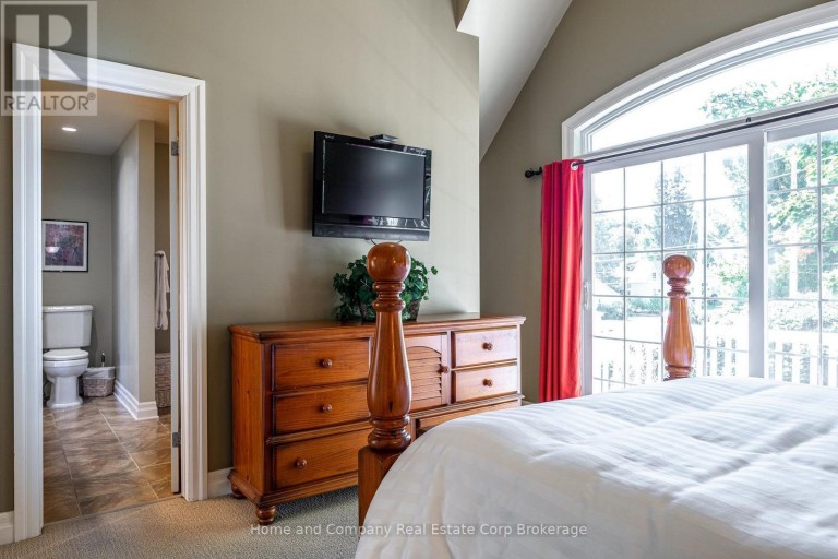 35 THOMAS STREET, St. Marys, Ontario, N4X1A2