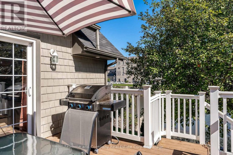 35 THOMAS STREET, St. Marys, Ontario, N4X1A2