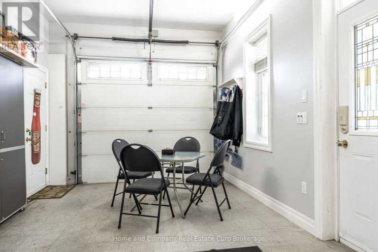 35 THOMAS STREET, St. Marys, Ontario, N4X1A2
