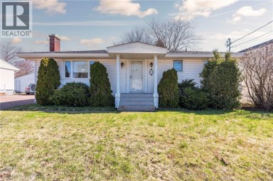 21 Mount Royal Boulevard, Moncton, New Brunswick