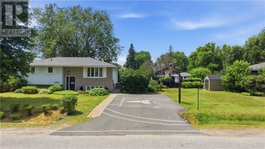 4663 Guy Avenue, Hanmer, Ontario