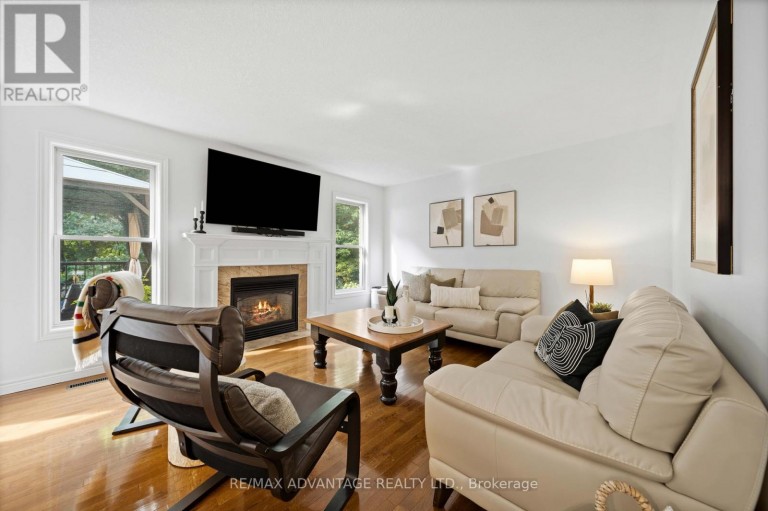 1519 SHORE ROAD, London South (South A), Ontario, N6K4Z5