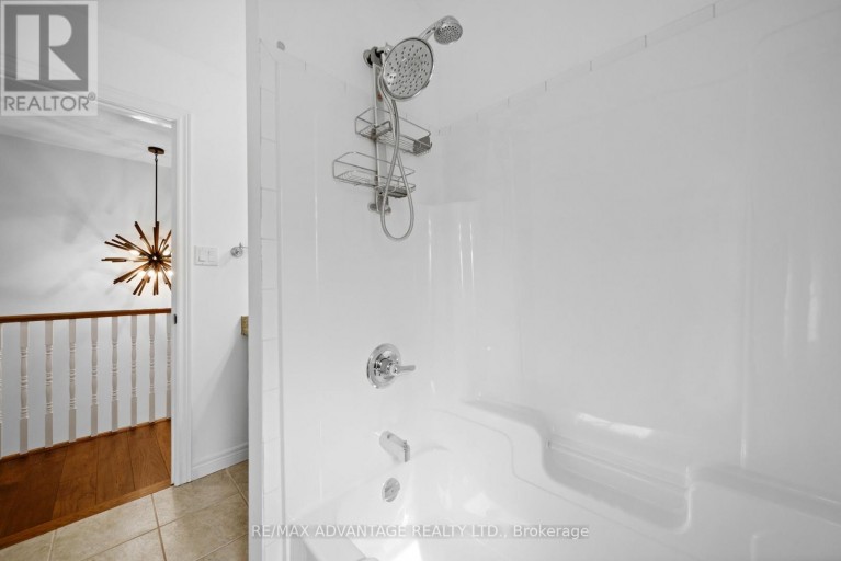 1519 SHORE ROAD, London South (South A), Ontario, N6K4Z5