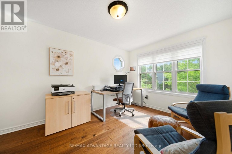 1519 SHORE ROAD, London South (South A), Ontario, N6K4Z5