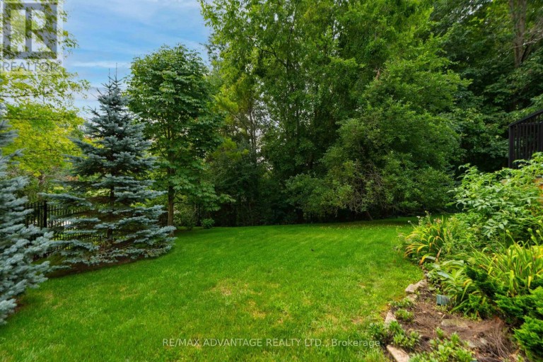 1519 SHORE ROAD, London South (South A), Ontario, N6K4Z5