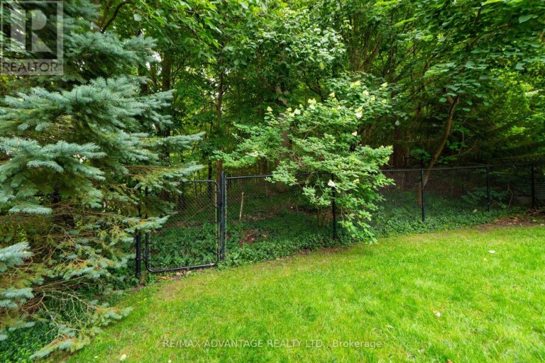 1519 SHORE ROAD, London South (South A), Ontario, N6K4Z5