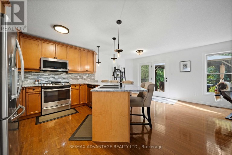 1519 SHORE ROAD, London South (South A), Ontario, N6K4Z5