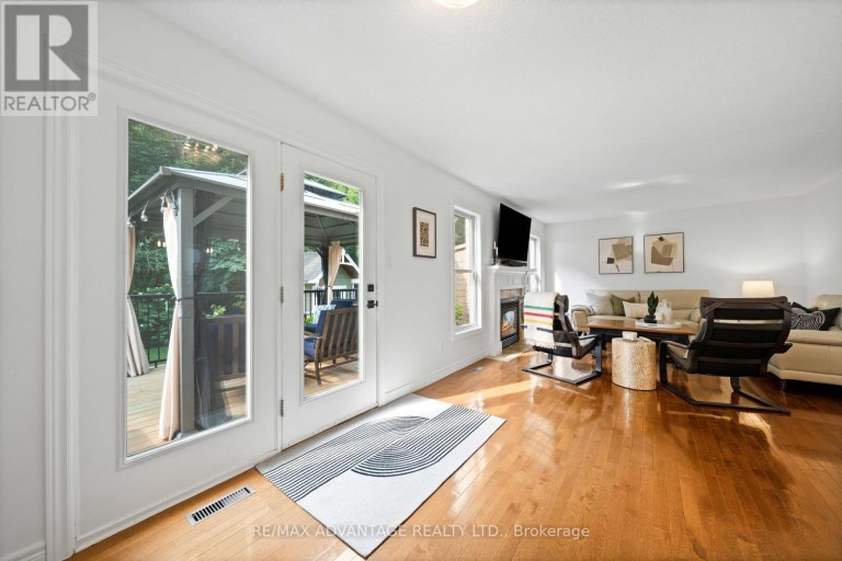 1519 SHORE ROAD, London South (South A), Ontario, N6K4Z5