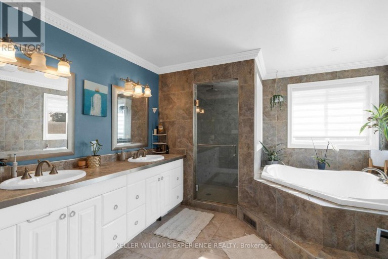 53 SOVEREIGN'S GATE, Barrie (Innis-Shore), Ontario, L4N0Y9