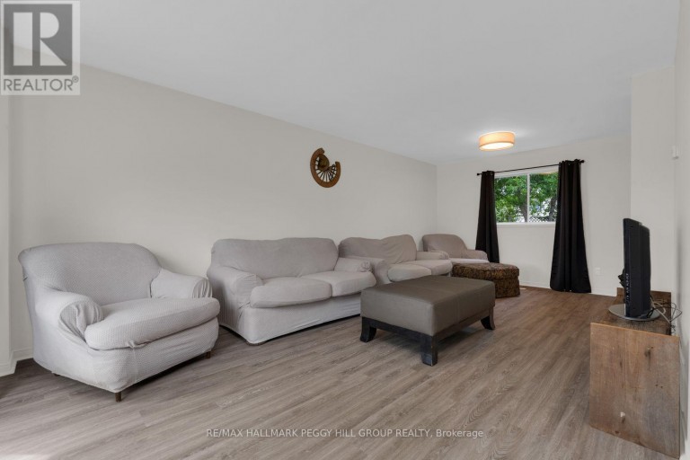 468 GROVE STREET E, Barrie (Grove East), Ontario, L4M5W3