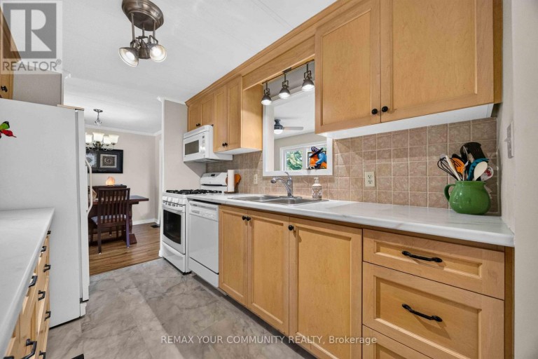 131 ROXANNA DRIVE, Georgina (Sutton & Jackson's Point), Ontario, L0E1R0