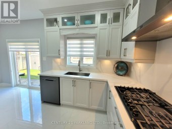 15 JONAS MILLWAY Whitchurch-Stouffville (Stouffville) Ontario photo 17
