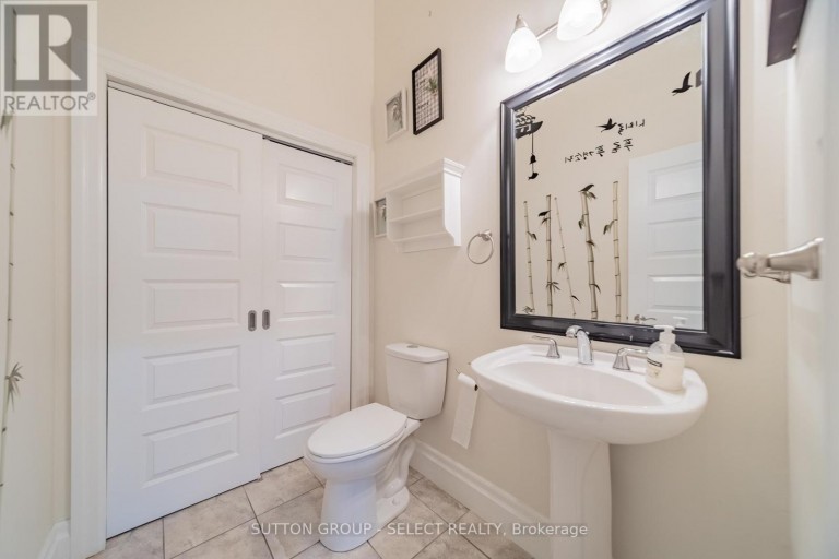 2229 CARDINAL COURT, London South (South U), Ontario, N6M0C2