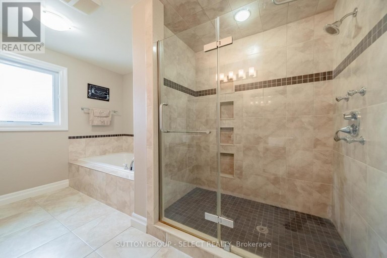 2229 CARDINAL COURT, London South (South U), Ontario, N6M0C2