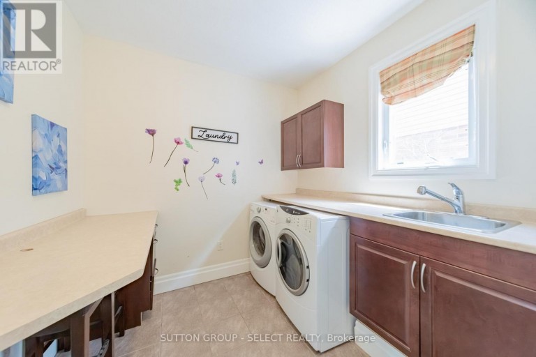 2229 CARDINAL COURT, London South (South U), Ontario, N6M0C2