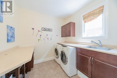2229 CARDINAL COURT London South (South U) Ontario photo 25