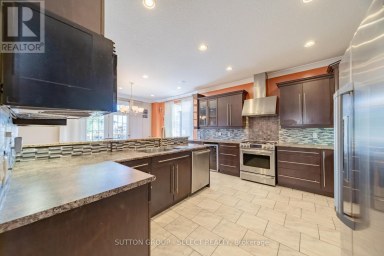 2229 CARDINAL COURT London South (South U) Ontario photo 5
