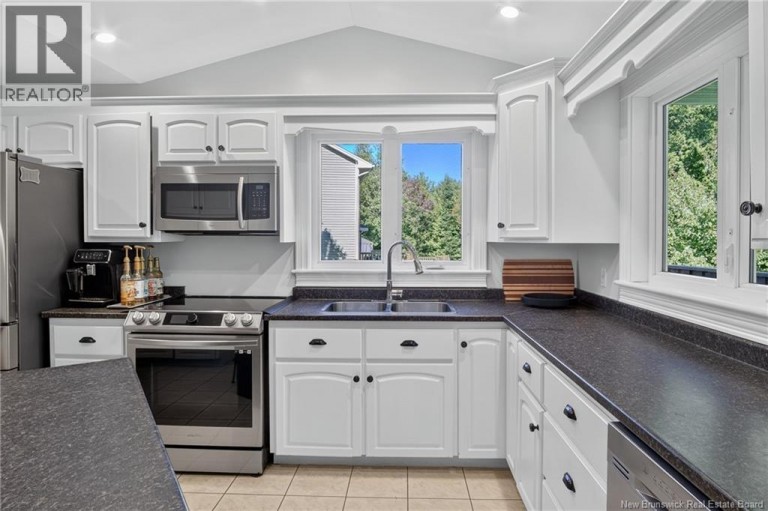 108 Hazelton Drive, Quispamsis, New Brunswick, E2E6B6