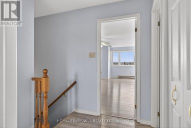 32 - 36 CHAMPLAIN CRESCENT Peterborough (Northcrest Ward 5) Ontario photo 18