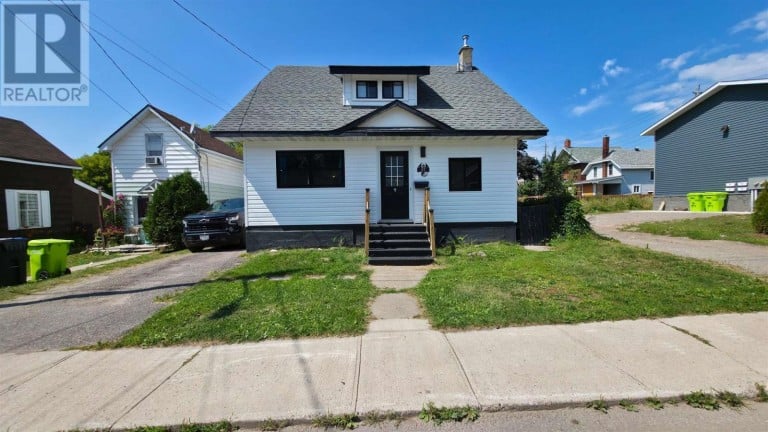 27 Abbott ST, Sault Ste. Marie, Ontario, P6A2V8