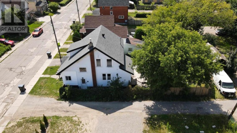 27 Abbott ST, Sault Ste. Marie, Ontario, P6A2V8