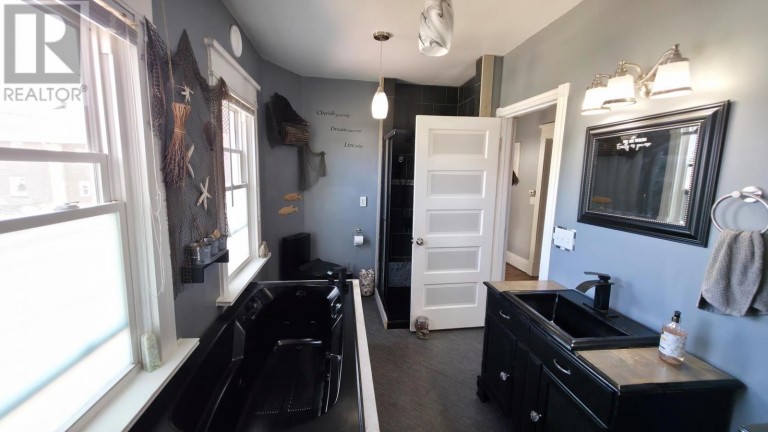 27 Abbott ST, Sault Ste. Marie, Ontario, P6A2V8