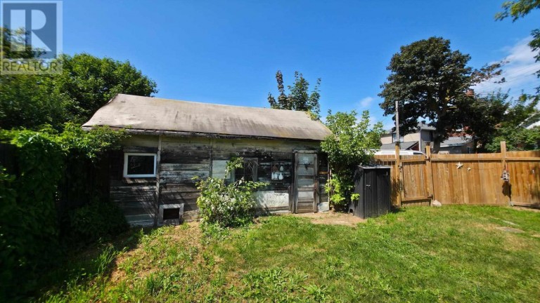 27 Abbott ST, Sault Ste. Marie, Ontario, P6A2V8