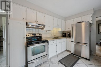 2 WOODBOROUGH ROAD Guelph (Kortright West) Ontario photo 13