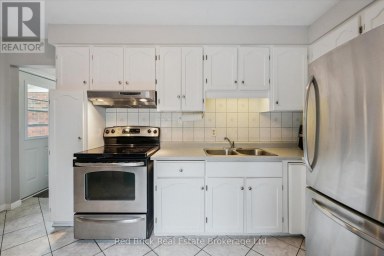 2 WOODBOROUGH ROAD Guelph (Kortright West) Ontario photo 14