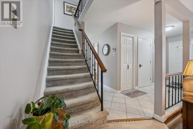 2 WOODBOROUGH ROAD Guelph (Kortright West) Ontario photo 19