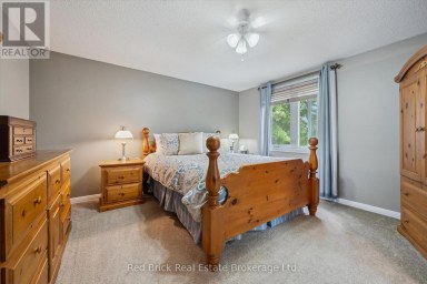 2 WOODBOROUGH ROAD Guelph (Kortright West) Ontario photo 21