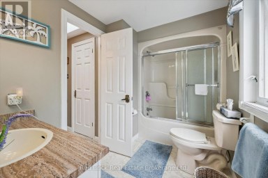 2 WOODBOROUGH ROAD Guelph (Kortright West) Ontario photo 26