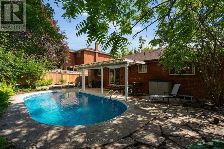 22 RICHLER CRESCENT, Barrie (Letitia Heights), Ontario, L4N6E6