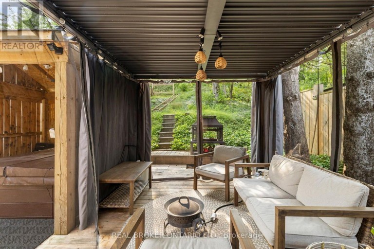 92 QUINN AVENUE, Orillia, Ontario, L3V3H5