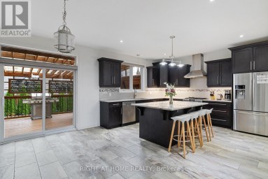 624 SUPERIOR DRIVE London North (North B) Ontario photo 8